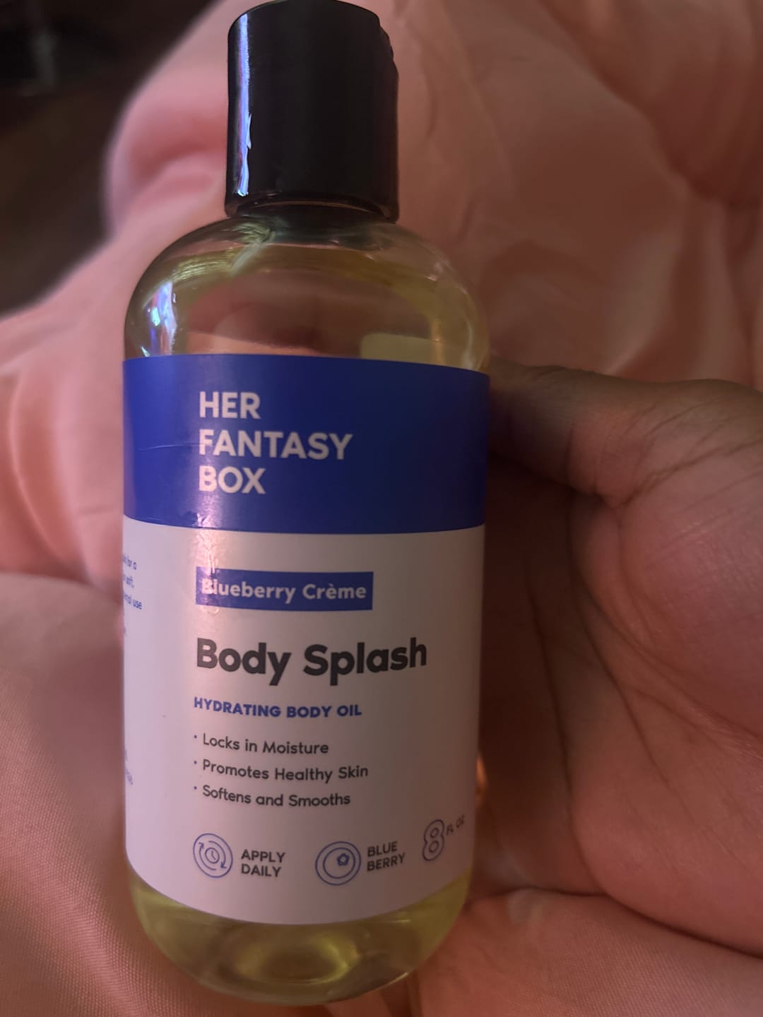 Customer photo review of Body Splash - Skin Smoothing Body Oil (Blueberry Créme)