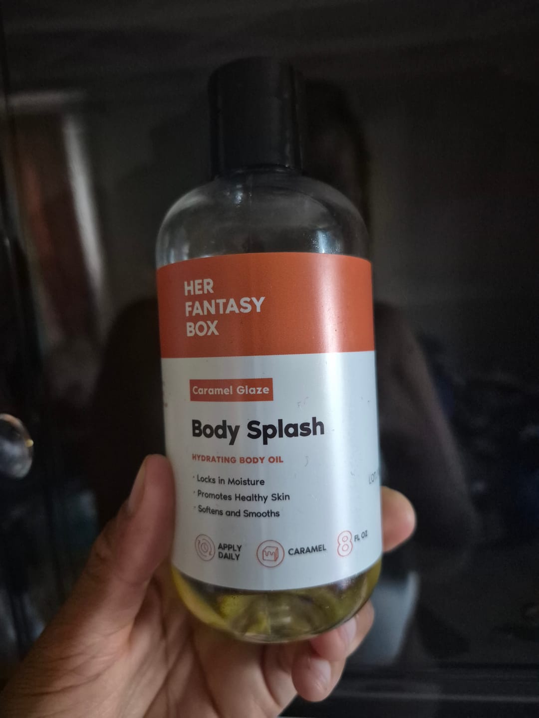 Customer photo review of Body Splash - Skin Smoothing Body Oil (Caramel Glaze)
