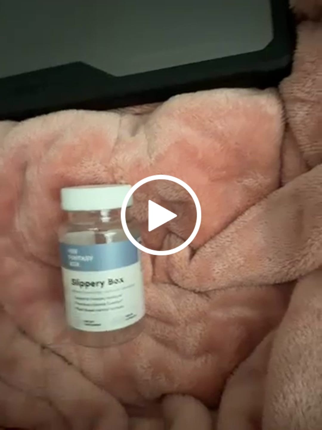 Customer photo review of Slippery Box - Extra Moisture Support Capsules