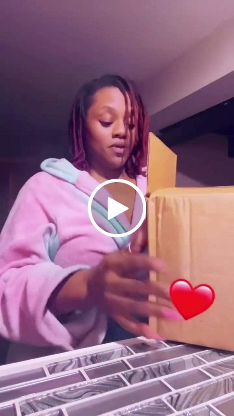 Customer photo review of Her Fantasy Box Soft & Clean Body Hygiene Kit