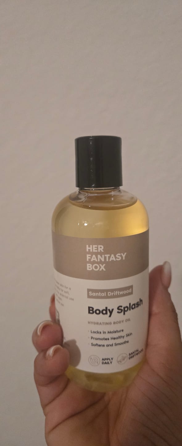 Customer photo review of Body Splash - Skin Smoothing Body Oil (Santal Driftwood) LUXURY SCENT