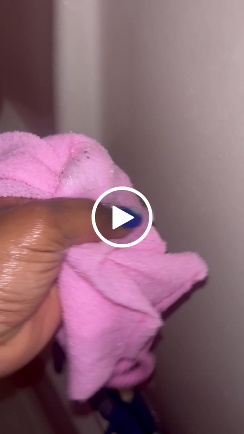 Customer photo review of Refresh Plant Based Yoni Gel Wash (pH Balancing) - 3 pk