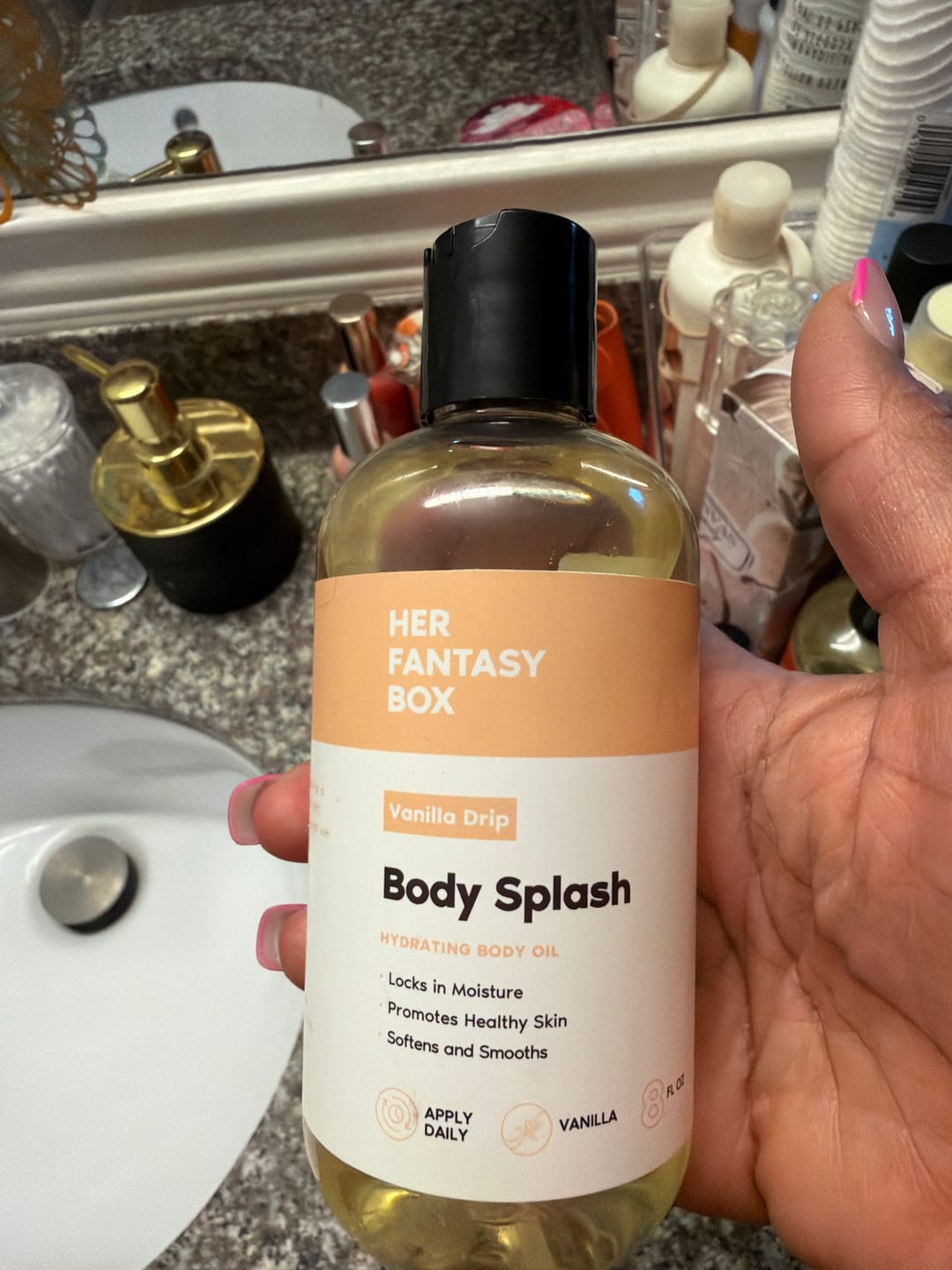 Customer photo review of Body Splash - Skin Smoothing Body Oil (Vanilla Drip)