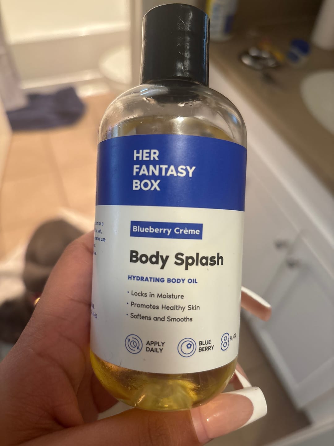 Customer photo review of Body Splash - Skin Smoothing Body Oil (Blueberry Créme)